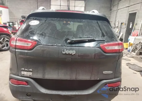 2016 Jeep Cherokee Latitude z USA, uszkodzony, nr VIN 1C4PJMCS5GW242743